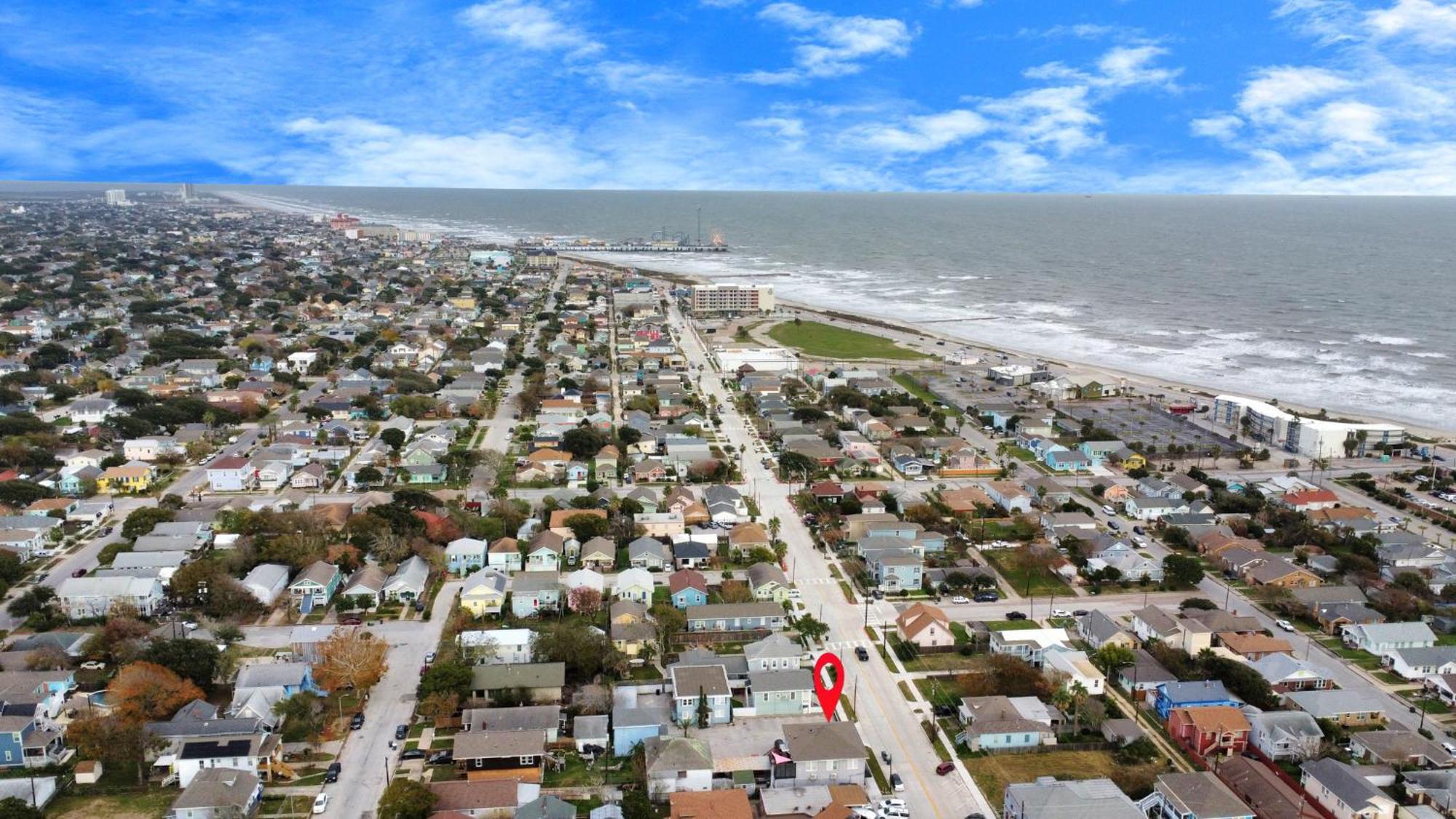 Nautical Loft With Outdoor Kitchen & Beach Access Apartment Galveston Exterior photo