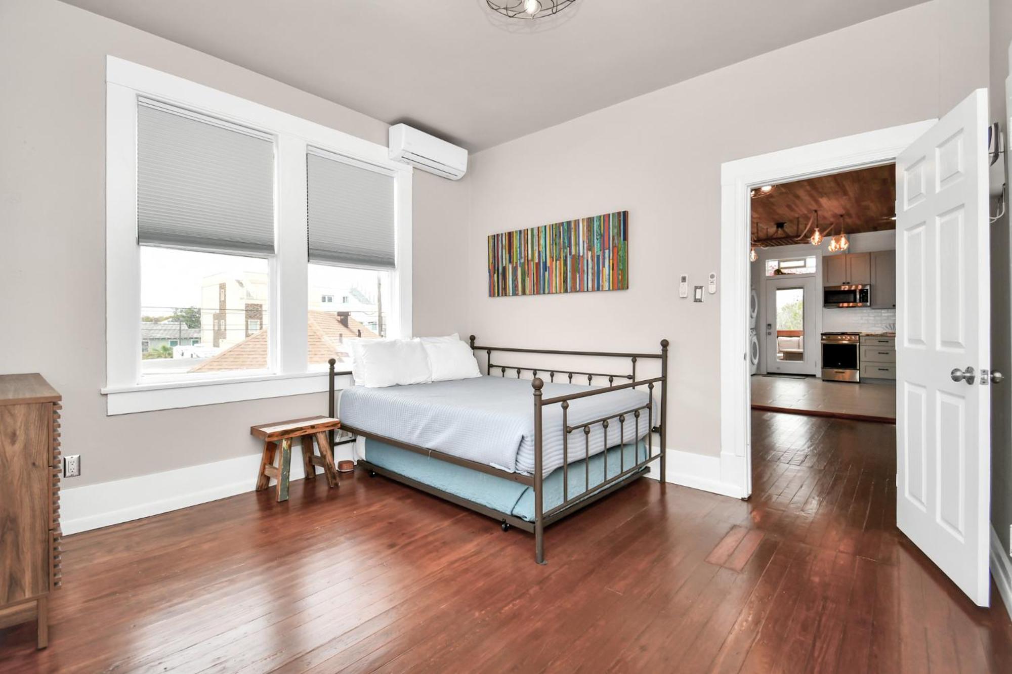 Nautical Loft With Outdoor Kitchen & Beach Access Apartment Galveston Exterior photo